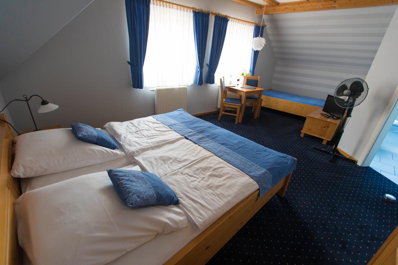 Hotel Blaue Blume Freiberg Buitenkant foto