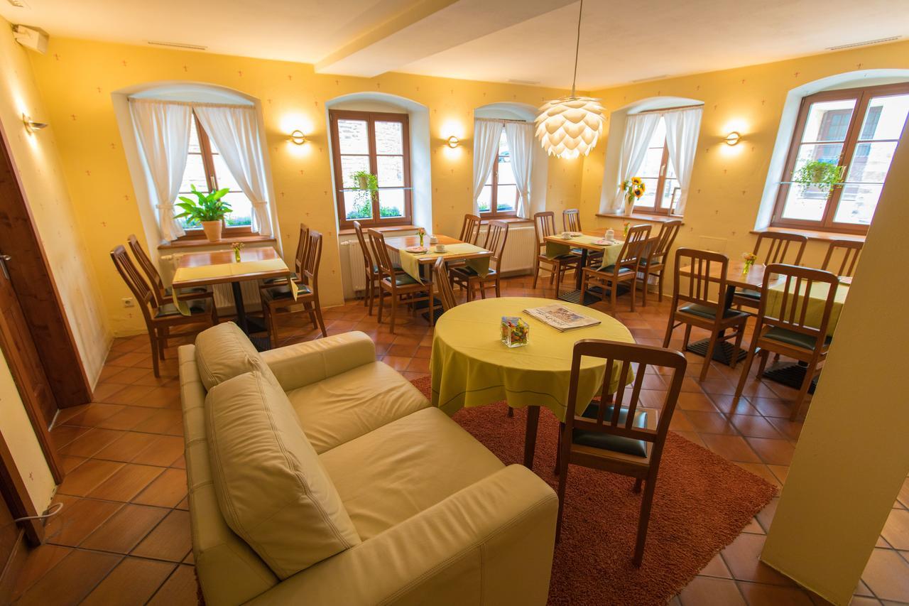 Hotel Blaue Blume Freiberg Buitenkant foto