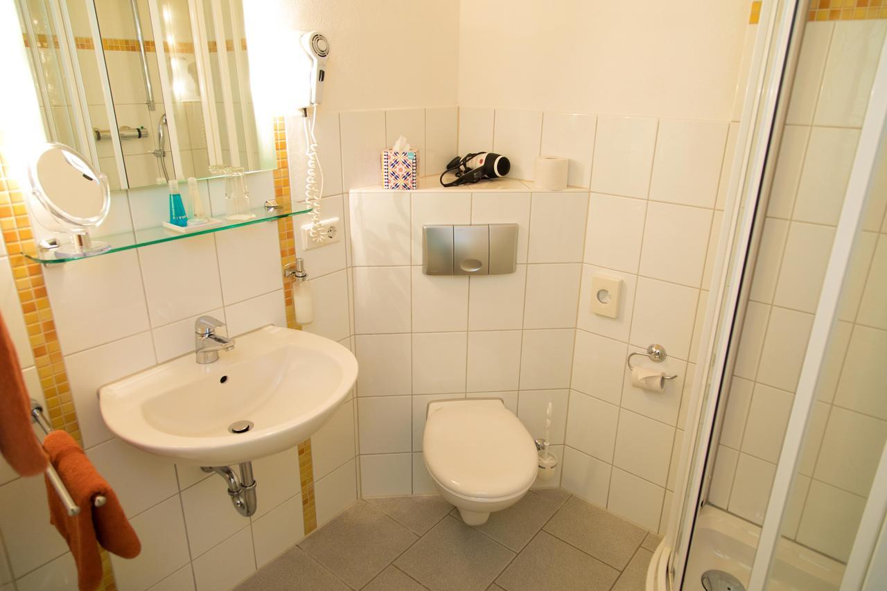 Hotel Blaue Blume Freiberg Buitenkant foto